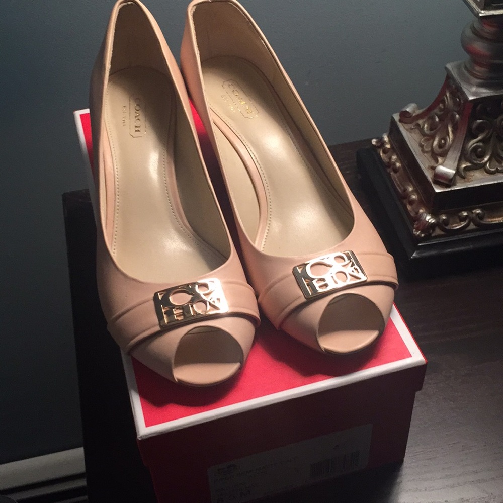 Coach Piper Semi matte calf wedge 8.5